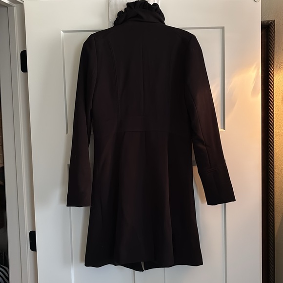 Lovely, black, wool blend washable coat, with ruffled collar. SZ M - Picture 5 of 7